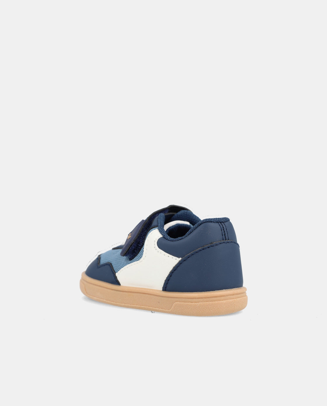Platy barefoot tennised takjakinnitusega