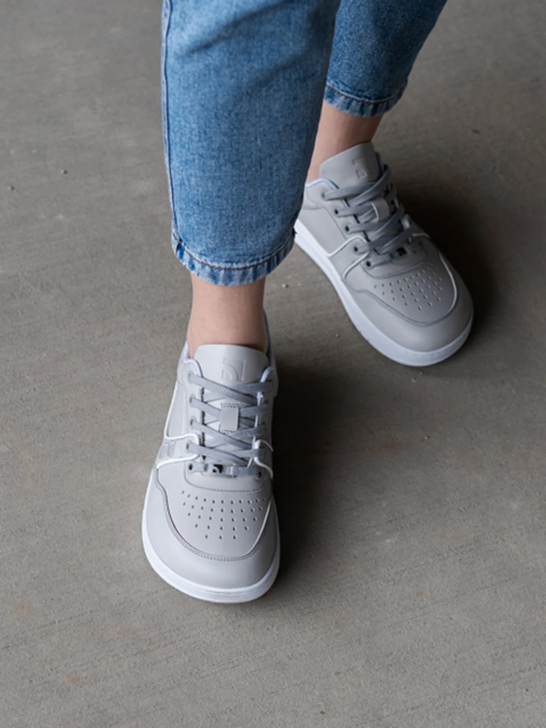 Arise Sneakers